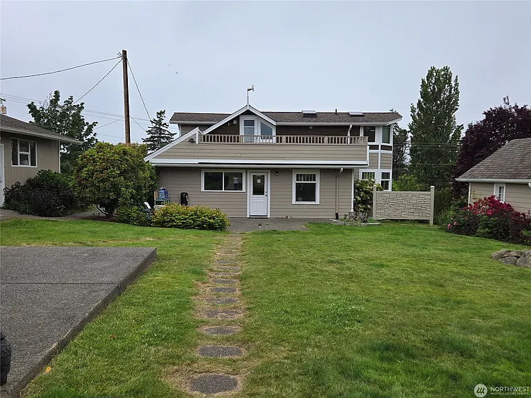 20001 Marine Dr NW — Photo 2