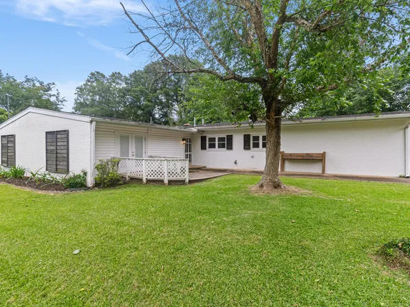 2902 Williamsburg Rd, Hattiesburg, MS 39402