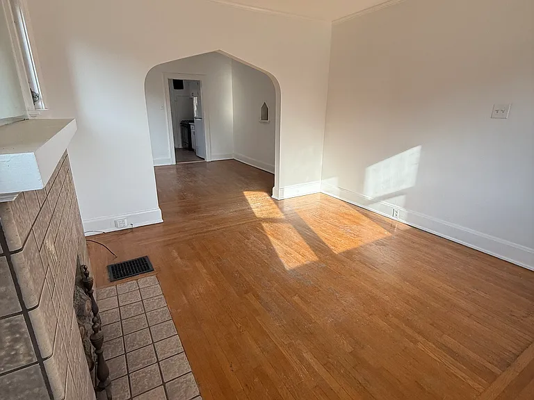 3524 Saint Martins Pl #1 — Photo 11