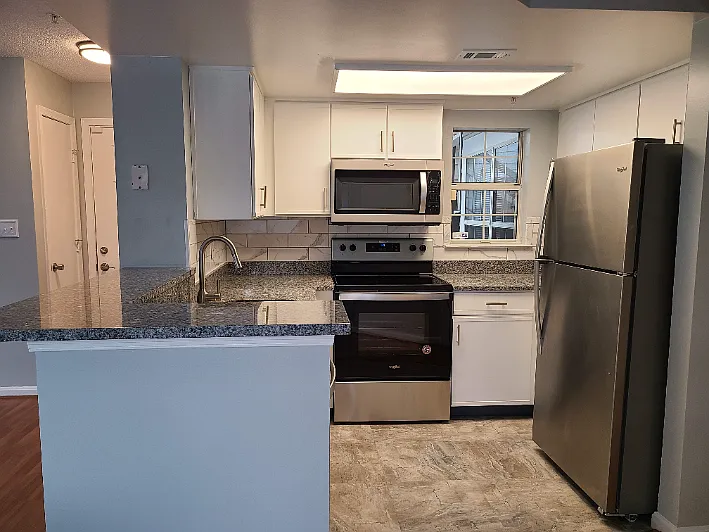 15619 Easthaven Ct — Photo 12