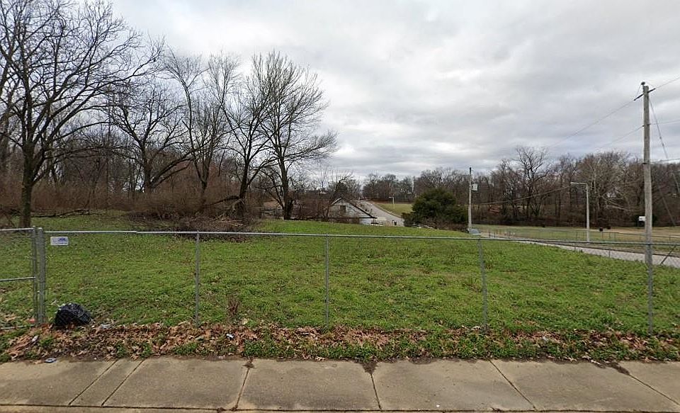 2nd image of 0 E Alcy Rd #1