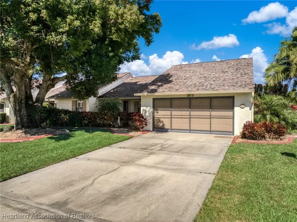 319 Grove Cir, Avon Park, FL 33825