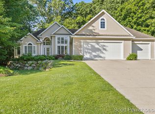 5732 Talltimber St SE, Grand Rapids, MI 49546