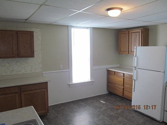 4th image of 731 Sinclair Ave NE #2