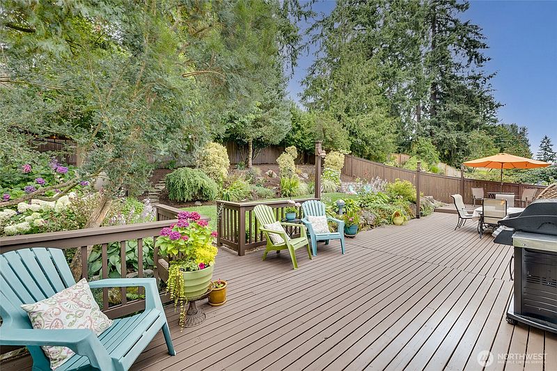 2nd image of 10632 157th Avenue NE