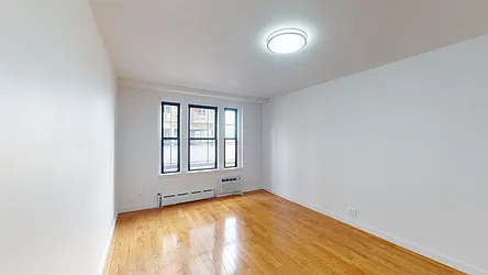 Sold by Thomas Lipovetsky, LREB