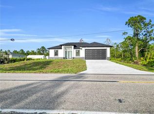 2616 42nd St W, Lehigh Acres, FL 33971