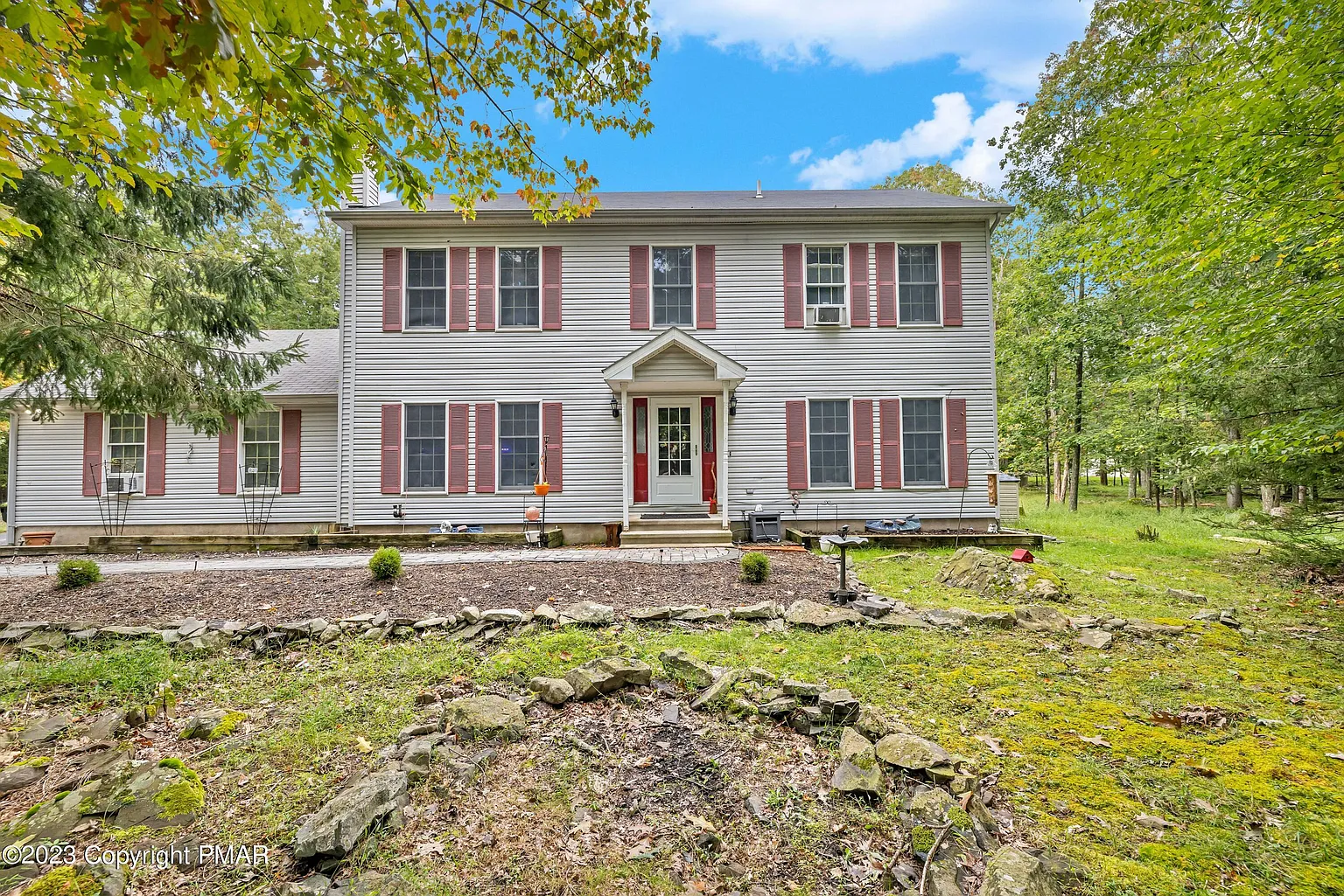 221 Powderhorn Rd photo 1