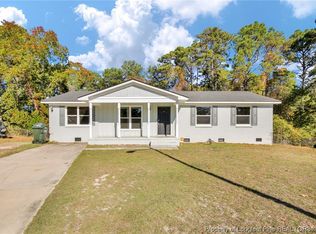 541 Nottingham Dr, Fayetteville, NC 28311