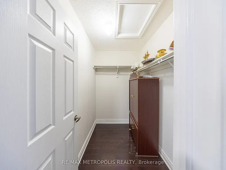 36 Michaelis St — Photo 32