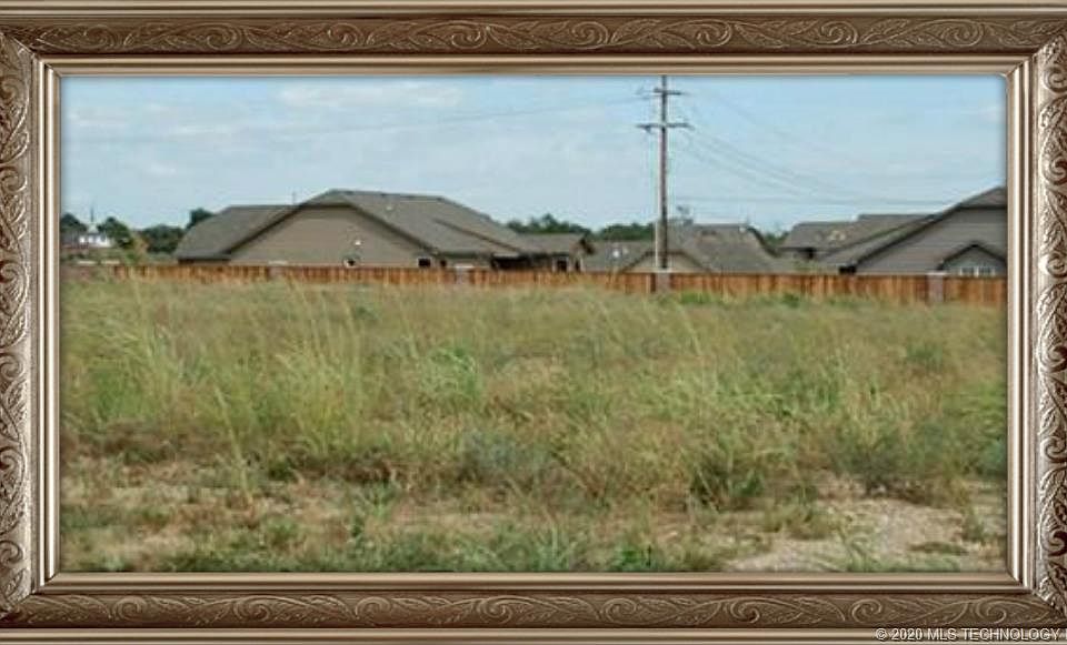 1st image of 2912 Stonewall Dr