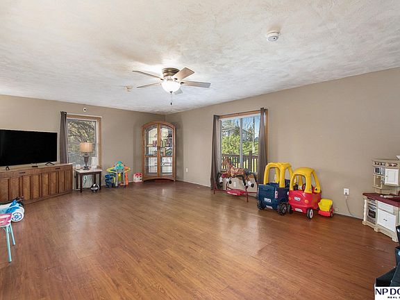 4th image of 1202 Avenue A