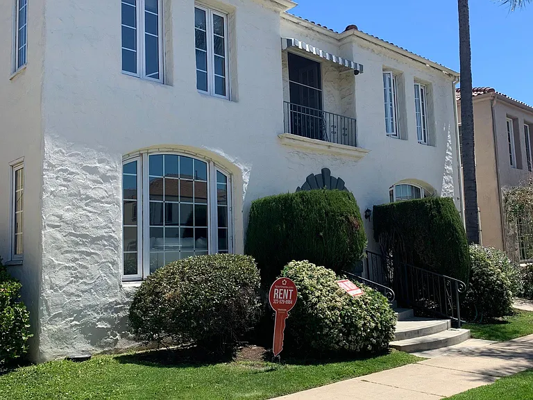 448 N Sierra Bonita Ave #6 — Photo 6