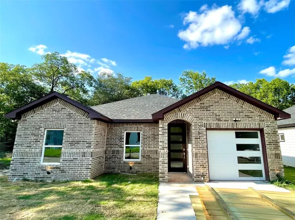107 Ross St W, Sulphur Springs, TX 75482