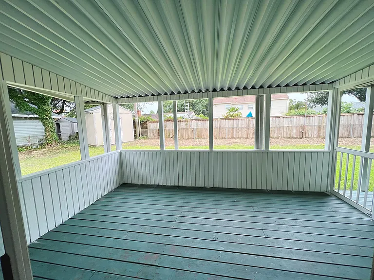 4632 Jeanne St — Photo 17