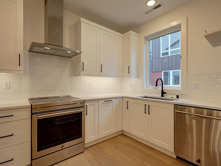 13840 NE 123rd Way #104 — Photo 9