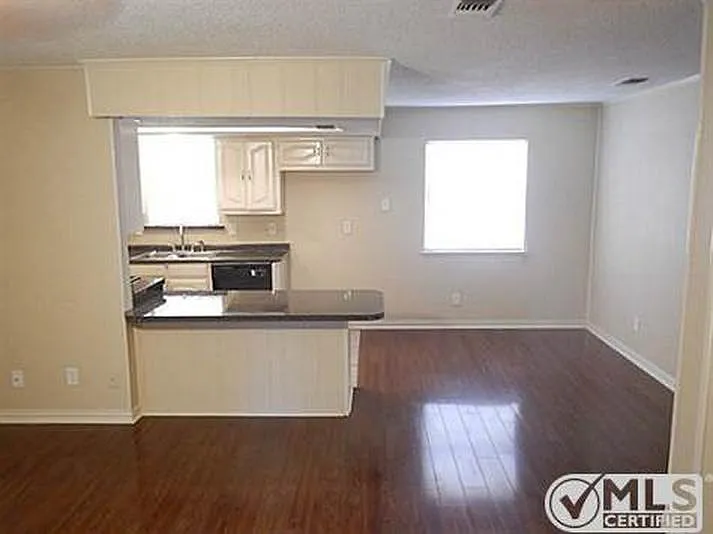 508 Dogwood Dr — Photo 6