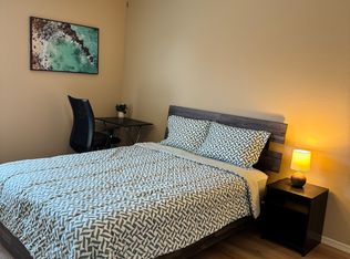 2331 E Grenadine Rd #2, Phoenix, AZ 85040