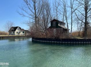 9349 Baltimore Hwy, Algonac, MI 48001