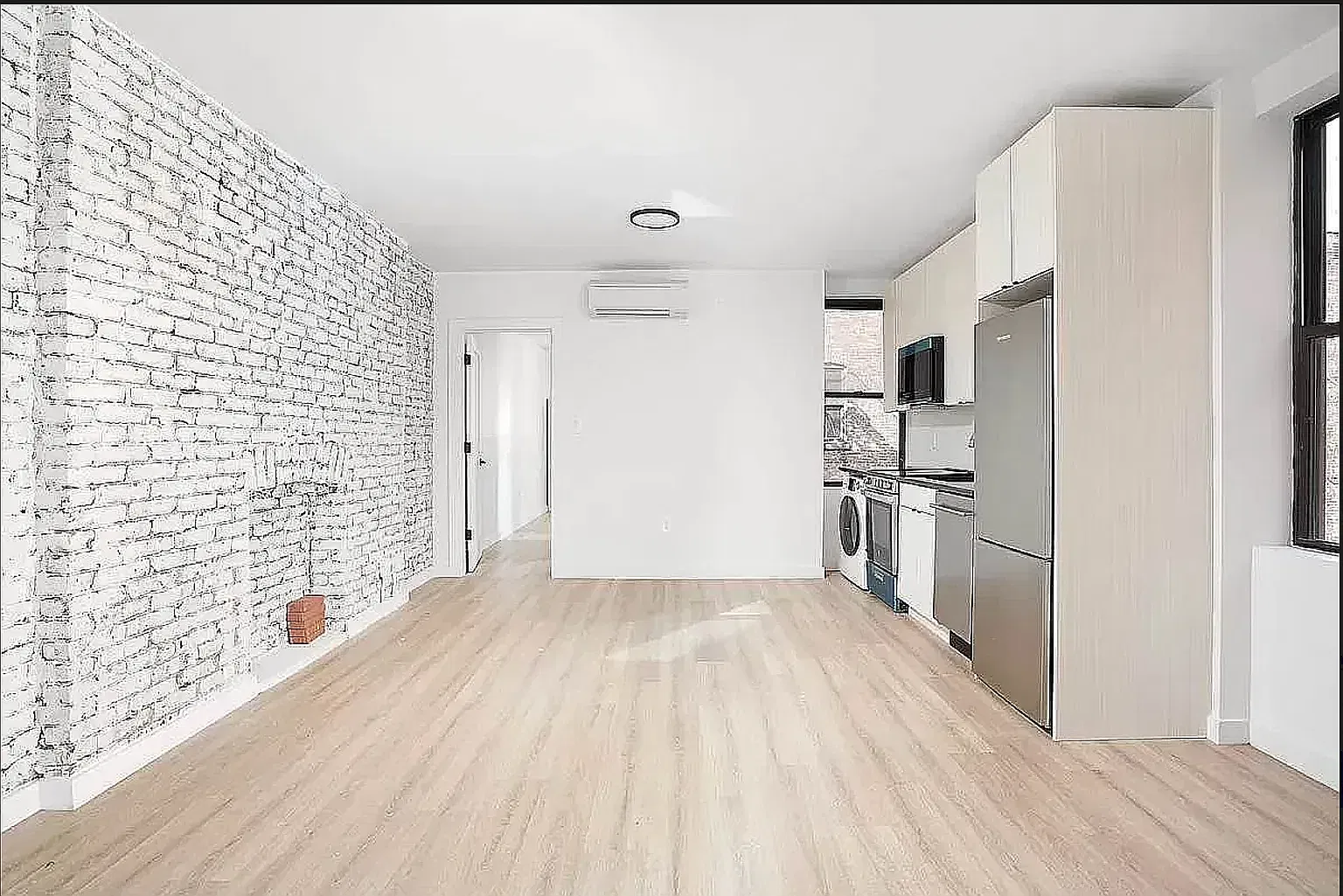 151 East 30th Street — Photo 2
