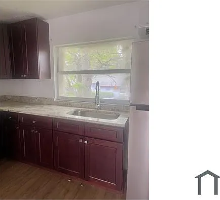 813 W Jefferson St #4 — Photo 1
