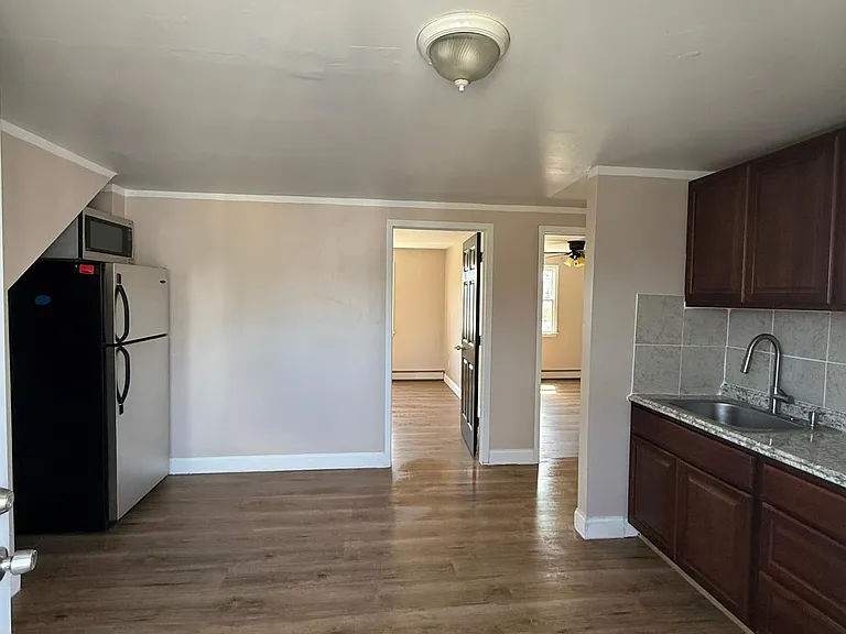 23 Magro Dr — Photo 2