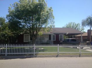 1711 Los Robles Dr, Bakersfield, CA 93306