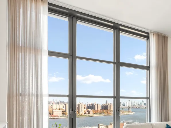 180 Front Street image 4 of 21