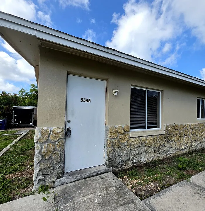 5546 6th Ave