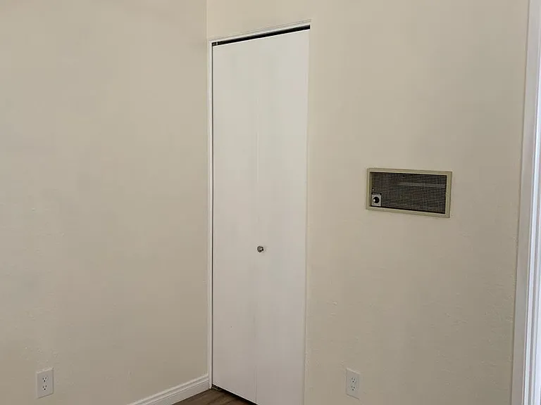 Georgia Manor — Photo 13