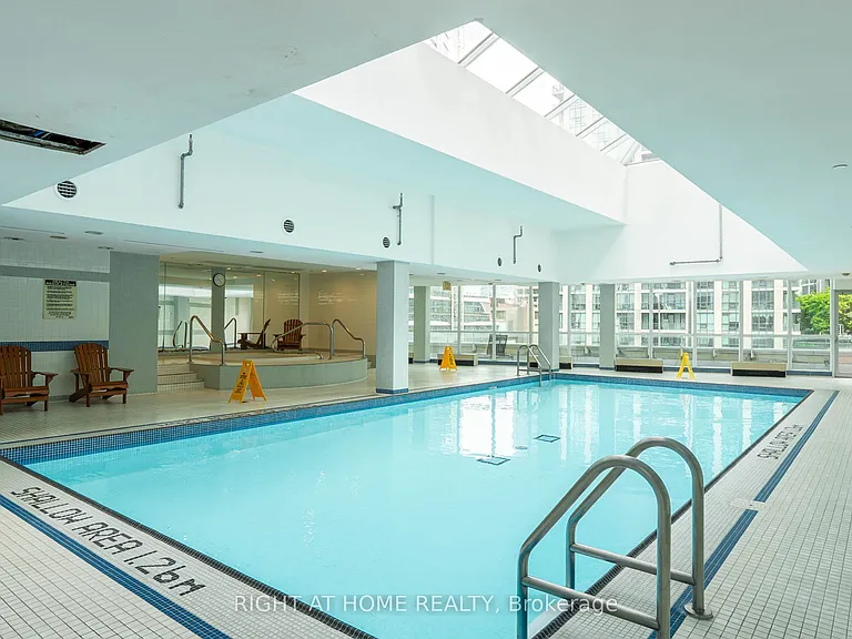 18 Yonge St #1813 — Photo 28
