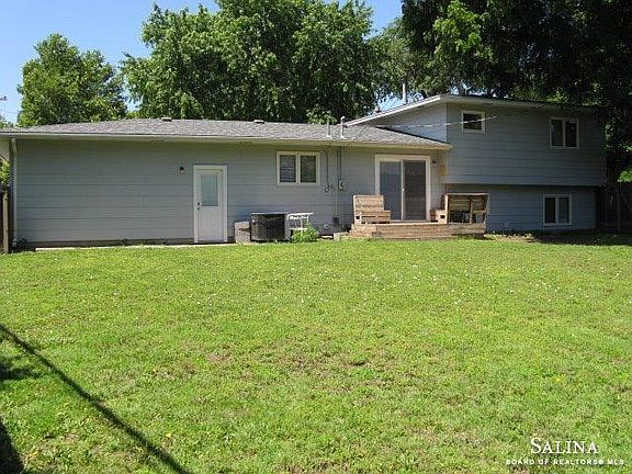 2nd image of 429 Camden Dr