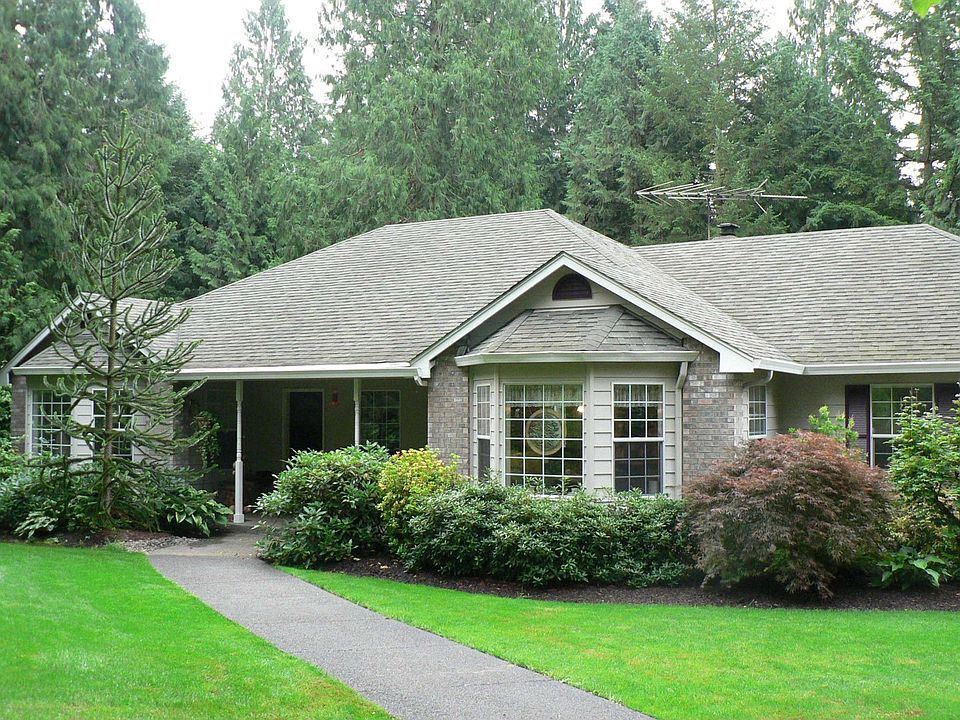 2.5 Acres of privacy. . . 