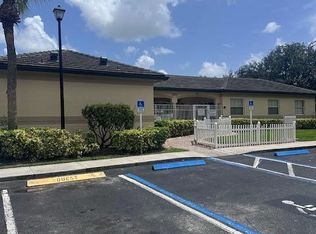 2040 Greenview Shores Blvd, Wellington, FL 33414