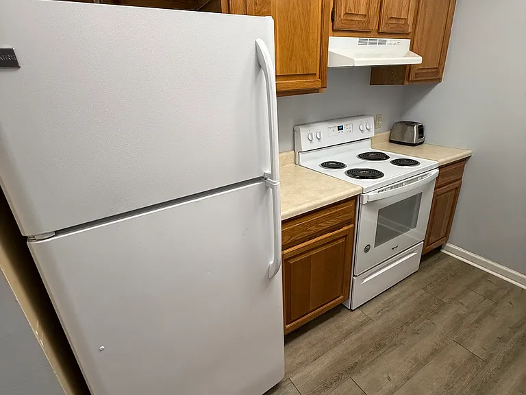 555 Chestnut St #1D — Photo 5