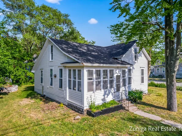 1044 Kenneth St, Muskegon, MI 49442