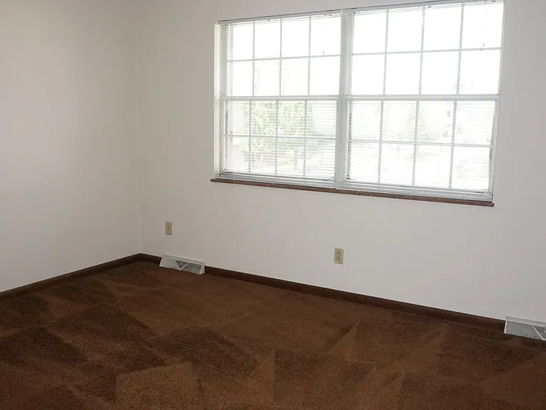 729 Spring St #10 — Photo 5