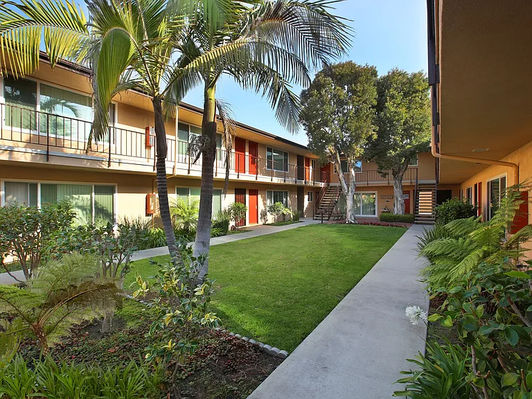 Armada Apartments — Photo 8