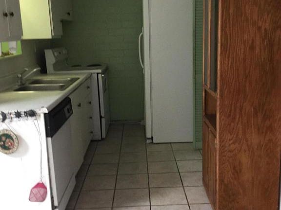 4th image of 1446 S Palo Verde Ave APT C6