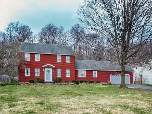 992 Virginia Dr, Alden, NY 14004