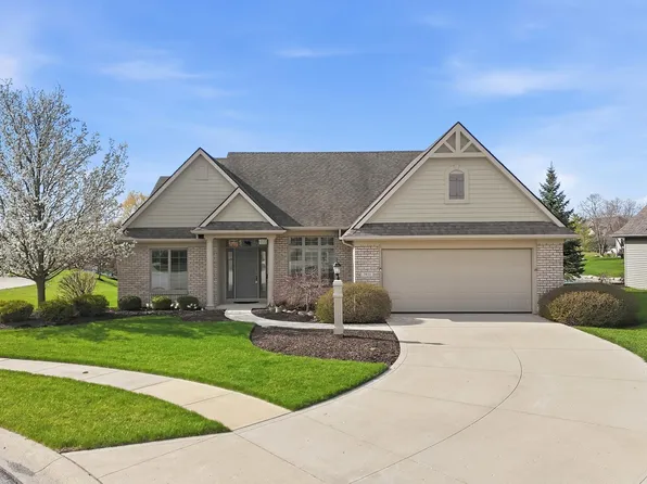 7931 Sky Breeze Ct, Fort Wayne, IN 46804