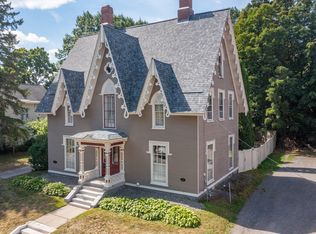 35 High St, Old Town, ME 04468