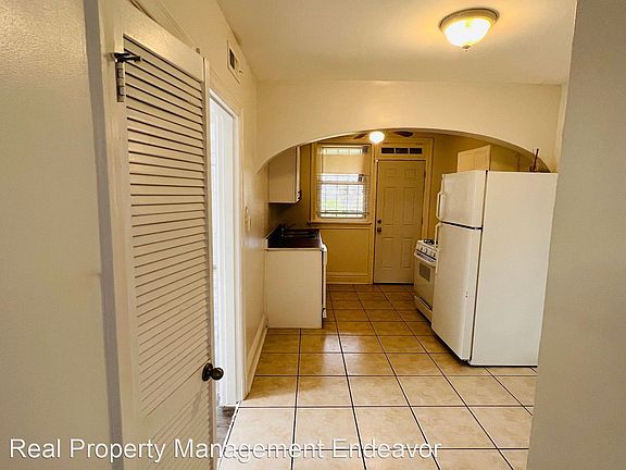 5th image of 5454 N Kingshighway Blvd #11054129