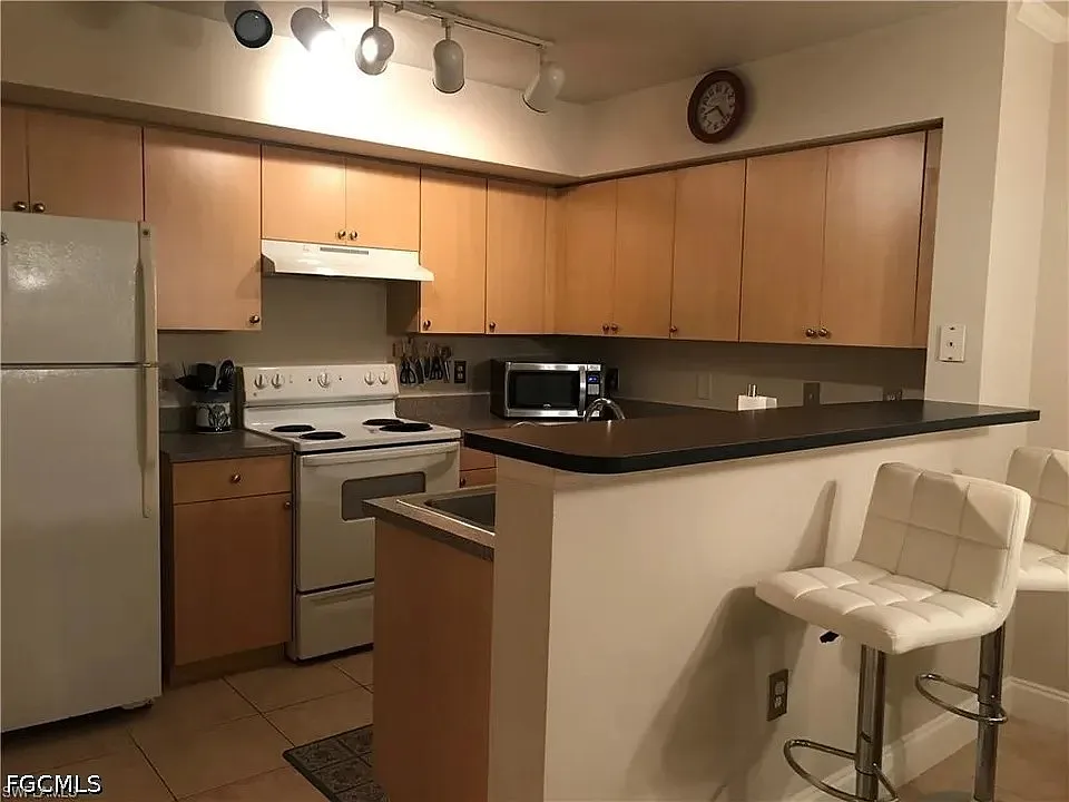 1 bed, 1.0 bath, 699 sqft, $1,700 — Photo 4