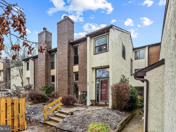 90 Palace Ct, Chalfont, PA 18914