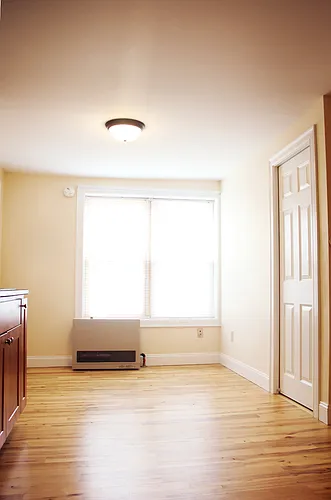 155 Maple St Photo 1