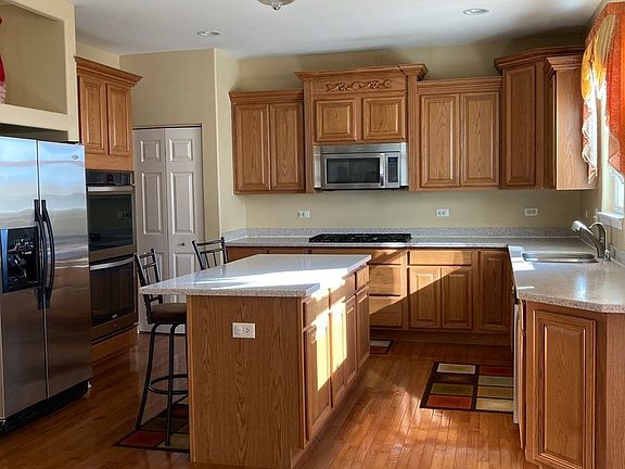 2nd image of 3084 Fairhaven Ln