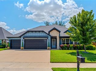 1031 Red Maple St, Centerton, AR 72719