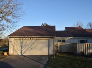 9101 S Greenridge Ln, Bloomington, IN 47401