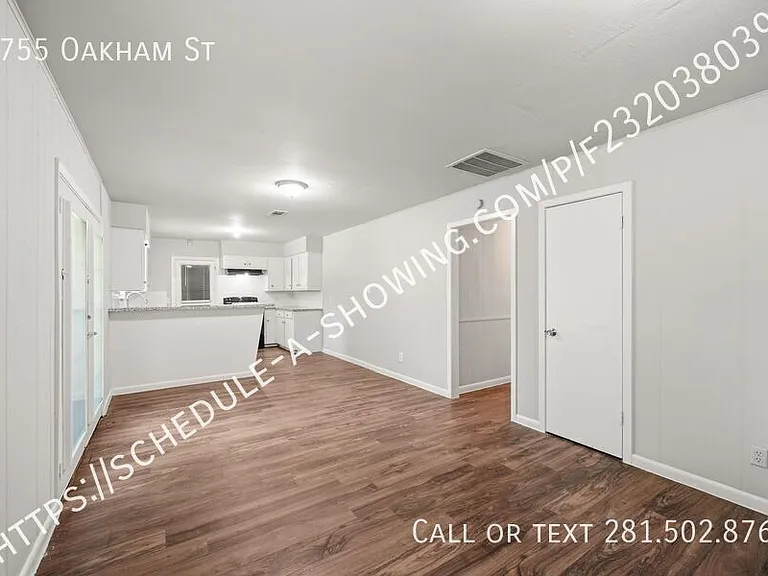 5755 Oakham St — Photo 6